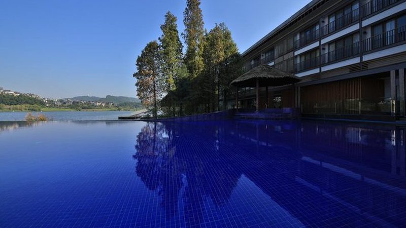 研学旅行定制团的报价单，通常包括以下几项要素：